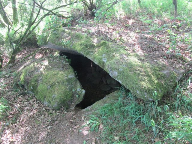 DOLMEN
